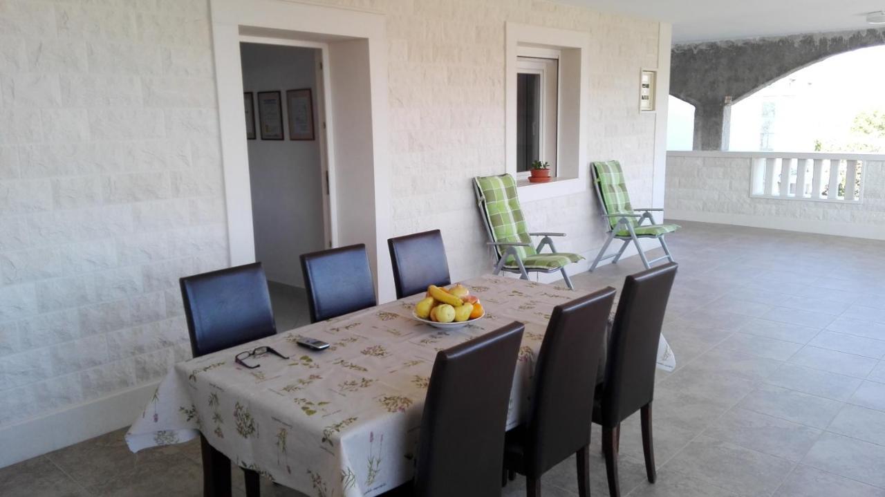 Apartments Marko Sutivan Insel Brac Exterior foto